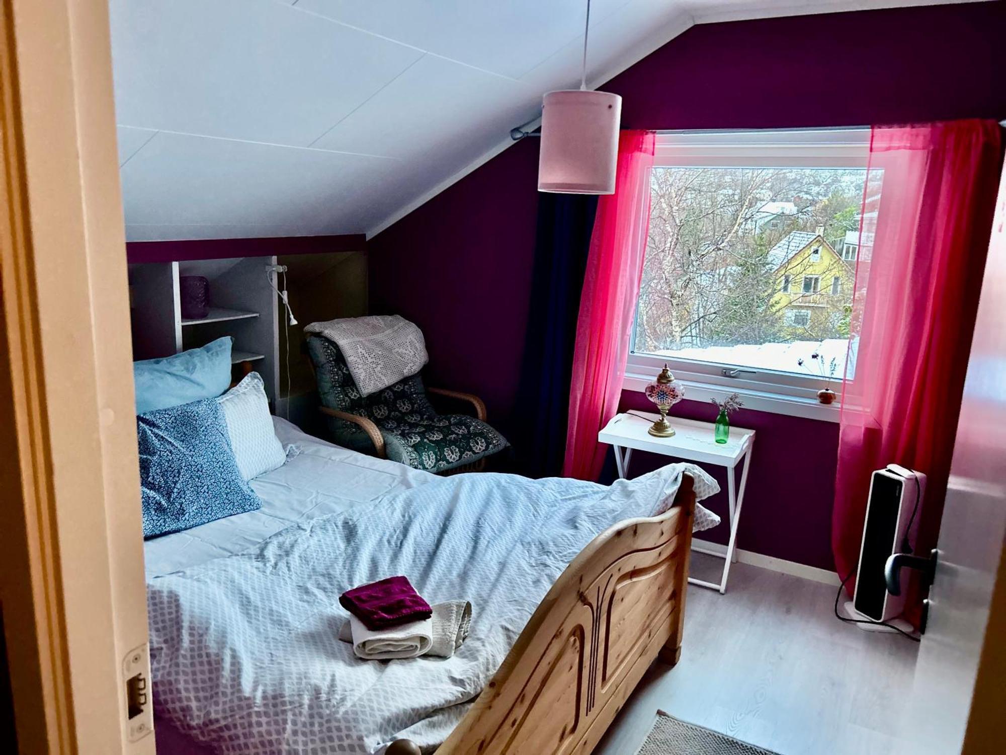 Line Pa Hauane1 Bed and Breakfast Volda Exteriör bild